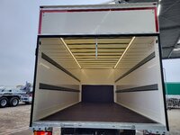 Foto van Gebruikt Bakwagen Volvo FL 4X2 2024 Foto van Gebruikt Bakwagen Volvo FL 4X2 2024