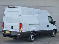 Foto van Gebruikt Lichte bedrijfsauto Iveco Daily 2018