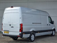 Foto van Gebruikt Lichte bedrijfsauto Mercedes Sprinter 2021