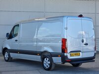 Foto van Gebruikt Lichte bedrijfsauto Mercedes Sprinter 2022