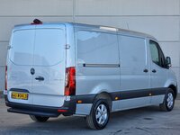 Foto van Gebruikt Lichte bedrijfsauto Mercedes Sprinter 2022