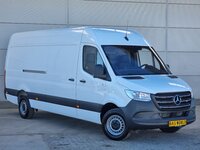 Foto van Gebruikt Lichte bedrijfsauto Mercedes Sprinter 2023