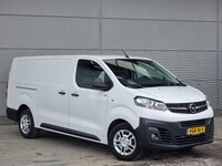 Foto van Gebruikt Lichte bedrijfsauto Opel Vivaro 2020