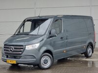 Foto van Nieuw Lichte bedrijfsauto Mercedes Sprinter