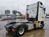 Foto van Nieuw Trekker Mercedes Actros 4X2