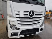 Foto van Nieuw Trekker Mercedes Actros 4X2