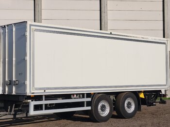 Foto van Gebruikt Bakwagen + Aanhangwagen Mercedes Actros 6X2 2018