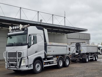 Foto van Gebruikt Bakwagen + Aanhangwagen Volvo FH 6X4 2013