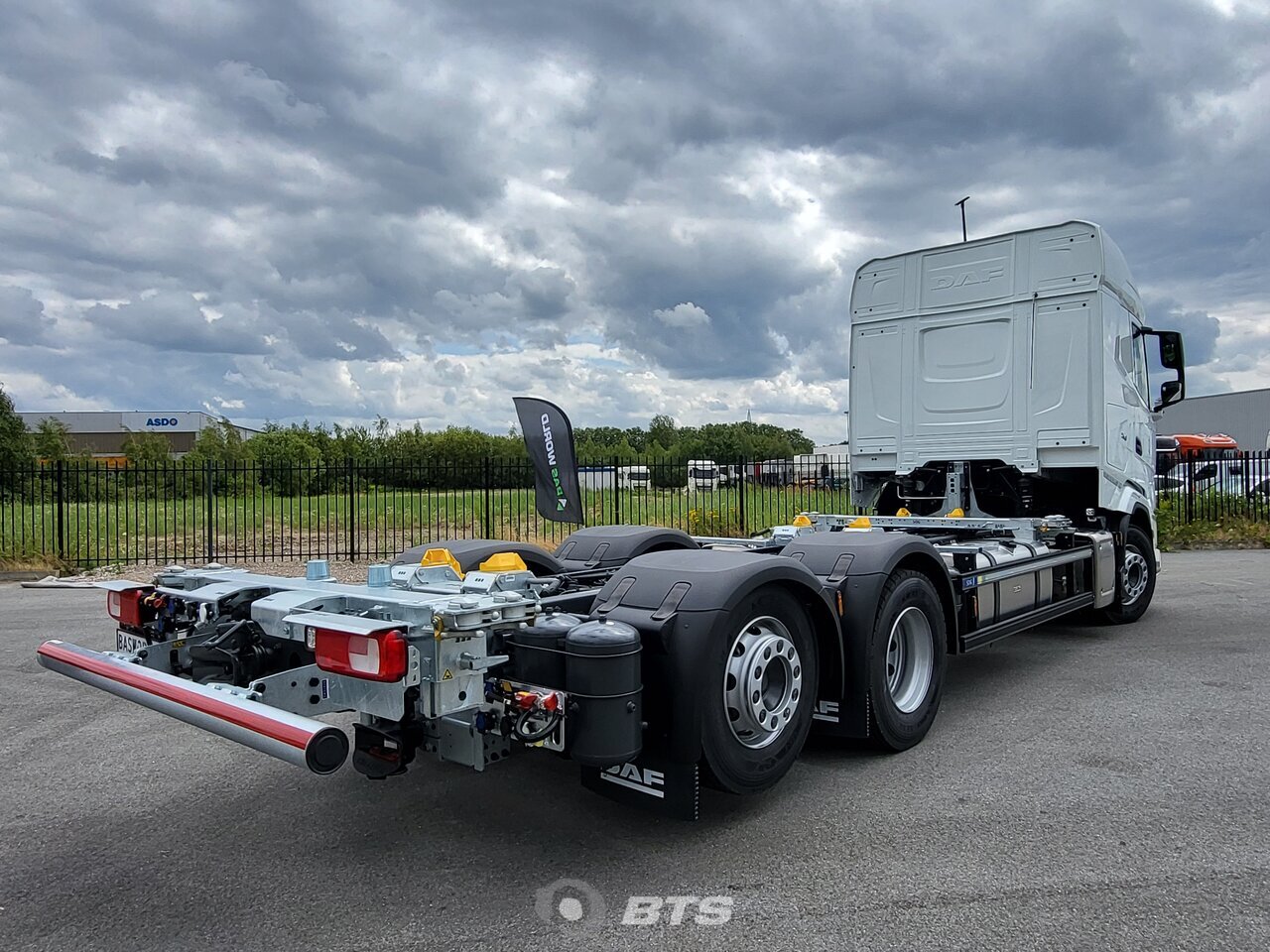 Back right : DAF XG 480 6X2 SDG Vaihtokuormatilat kuorma-autot