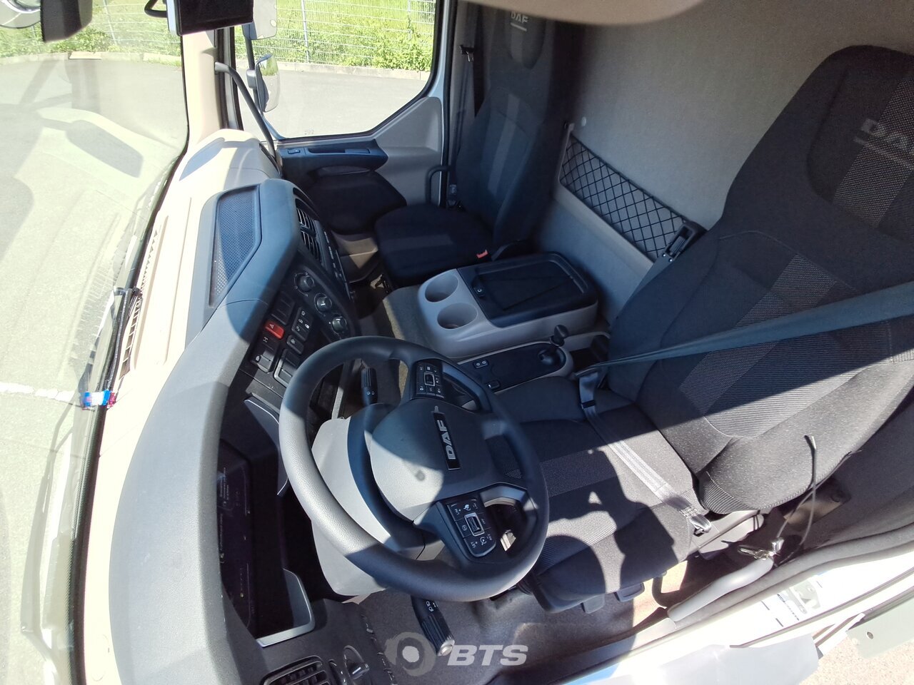 Other : DAF XB 290 4X2 Junge Camion rideaux coulissants