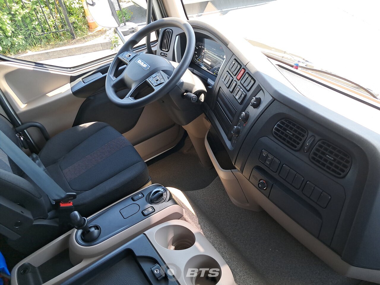 Other : DAF XB 290 4X2 Junge Camion rideaux coulissants