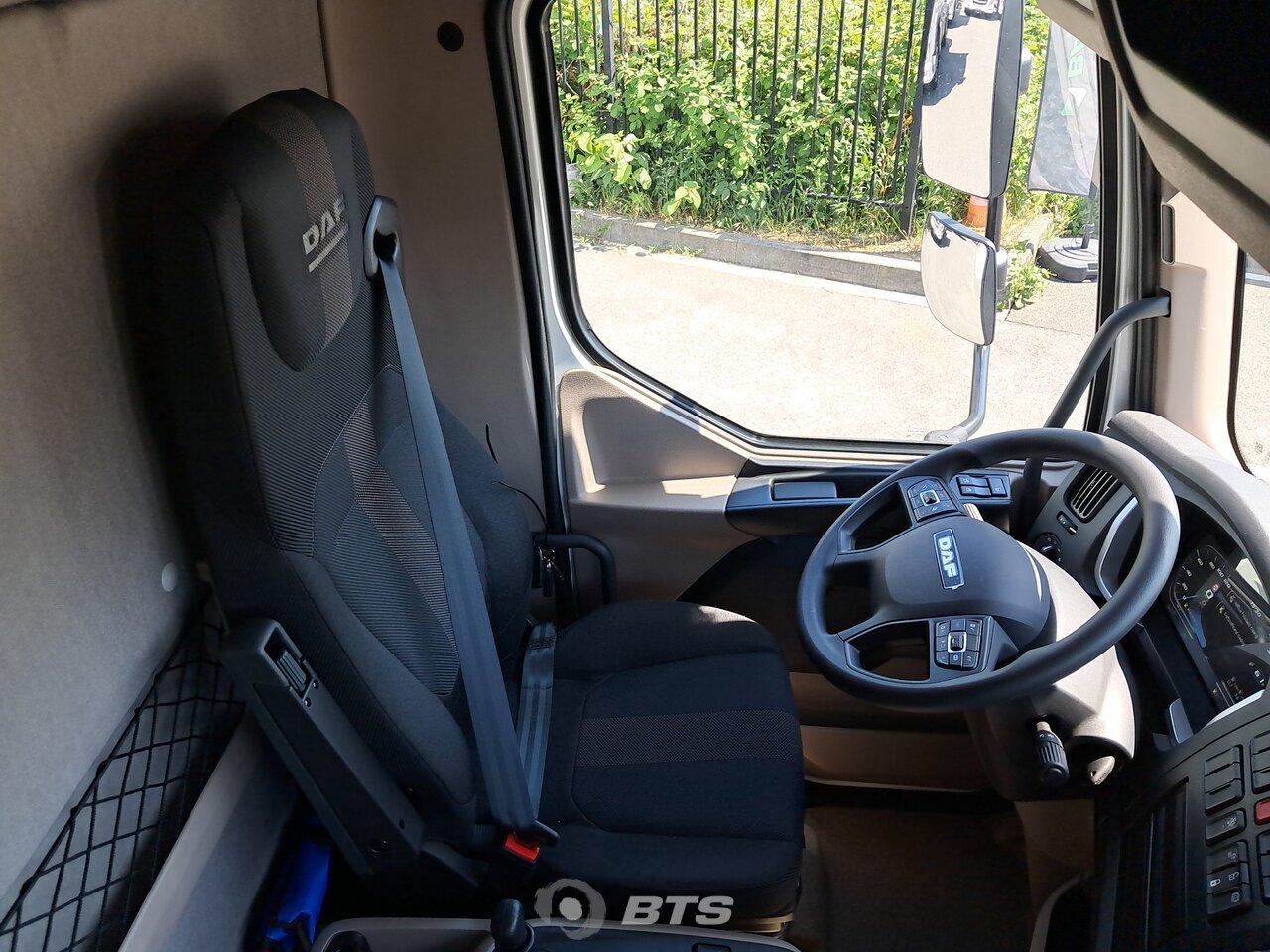 Other : DAF XB 290 4X2 Junge Camion rideaux coulissants