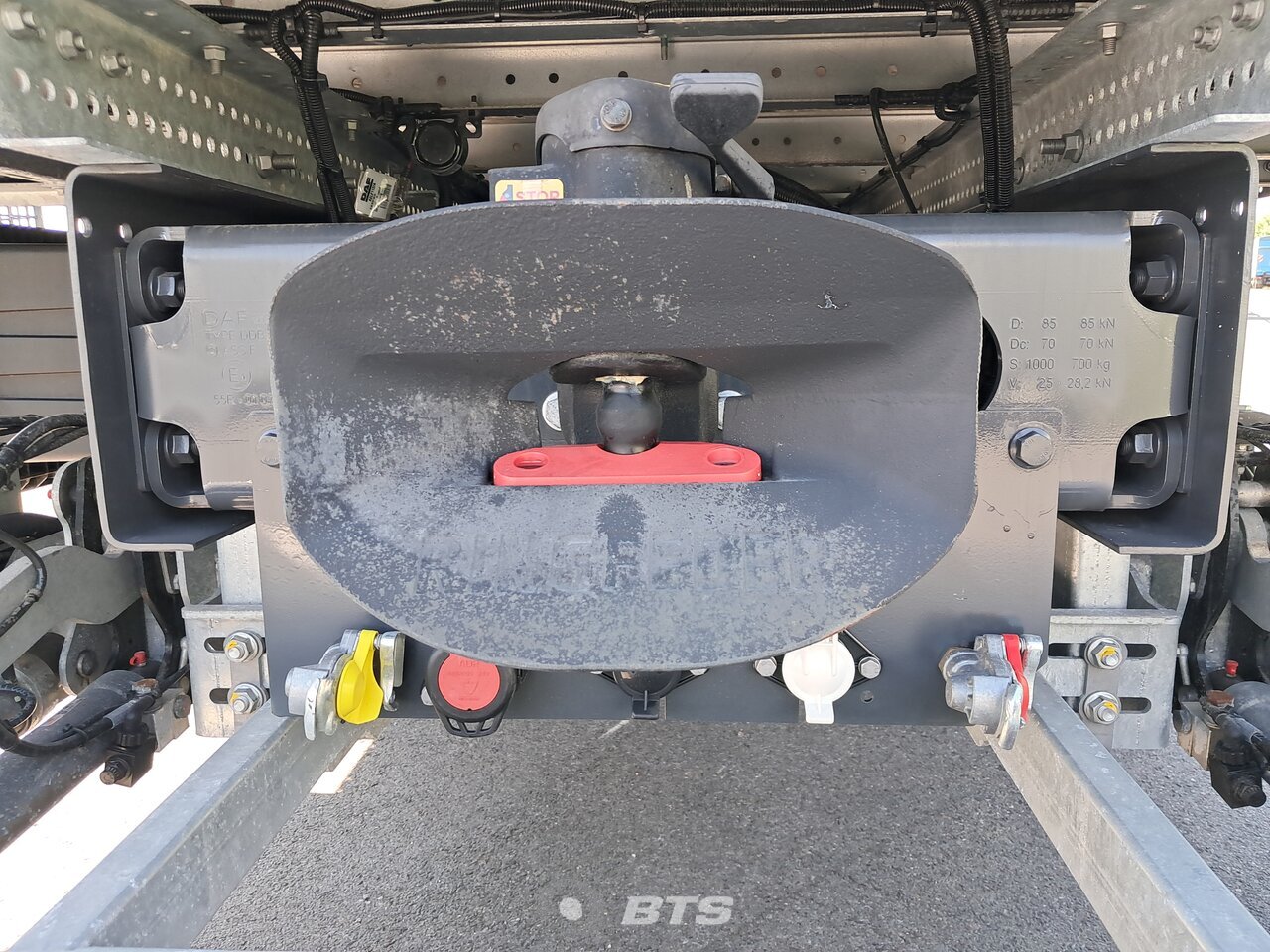 Trailer Coupling : DAF XB 290 4X2 Junge Camion rideaux coulissants