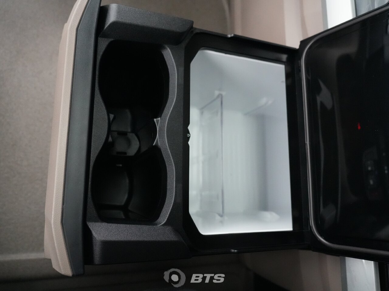 Other : DAF XG 480 sattelzugmaschine