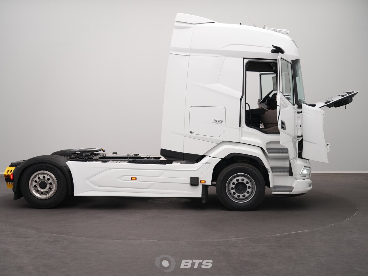Other : DAF XG 480 sattelzugmaschine