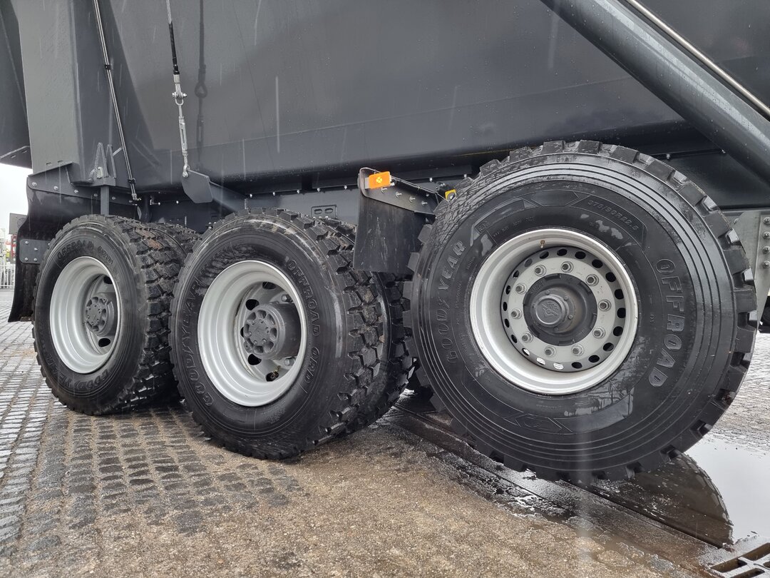 Other : Volvo FMX 520 Camión volquete