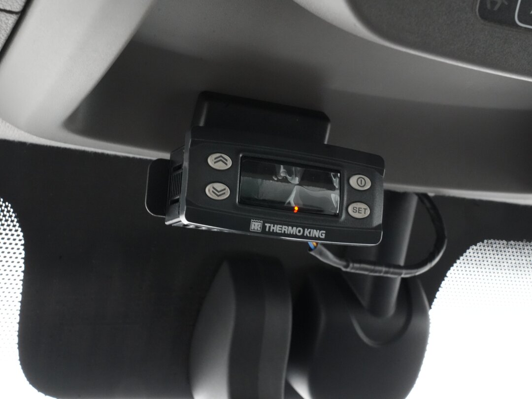 Other : Renault Master 165PK Caja frigorífica cerrada