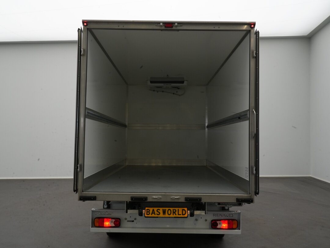 Other : Renault Master 165PK Caja frigorífica cerrada