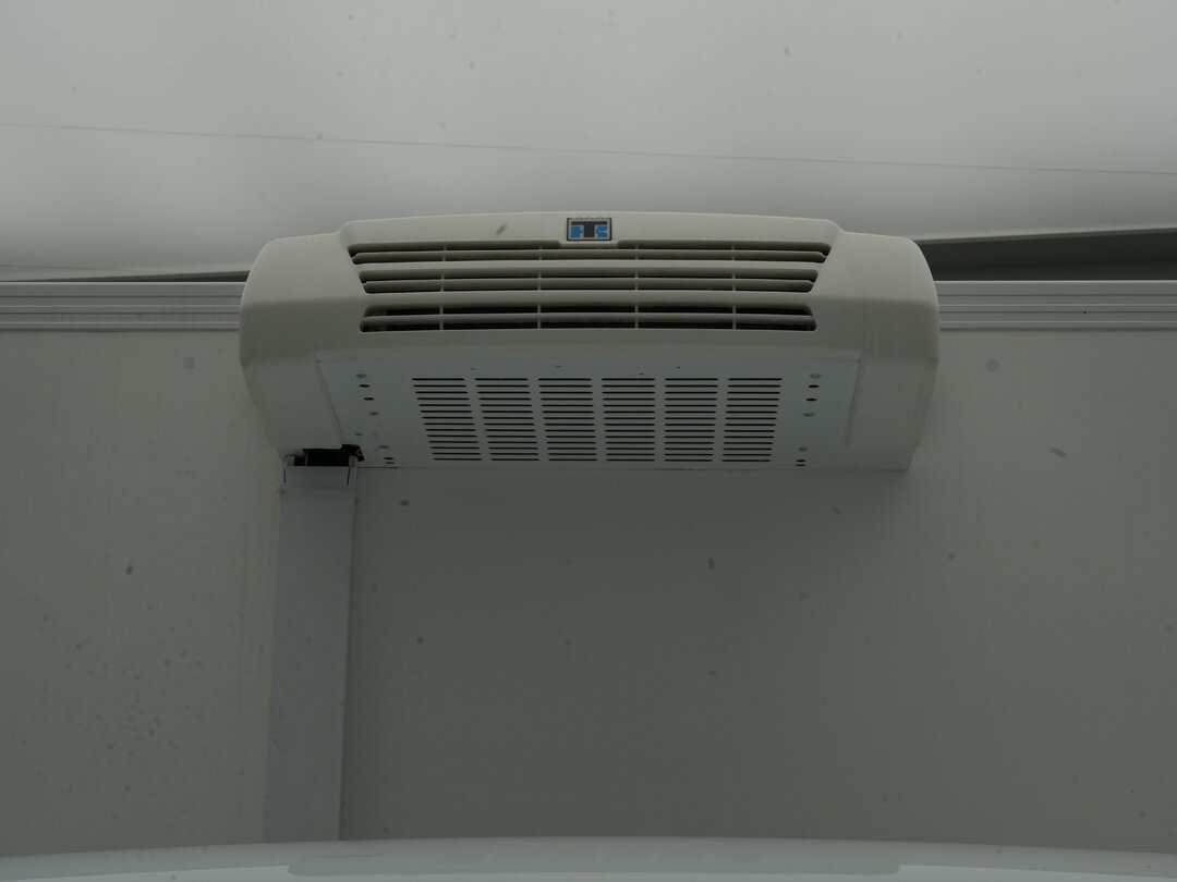 Other : Renault Master 165PK Caja frigorífica cerrada