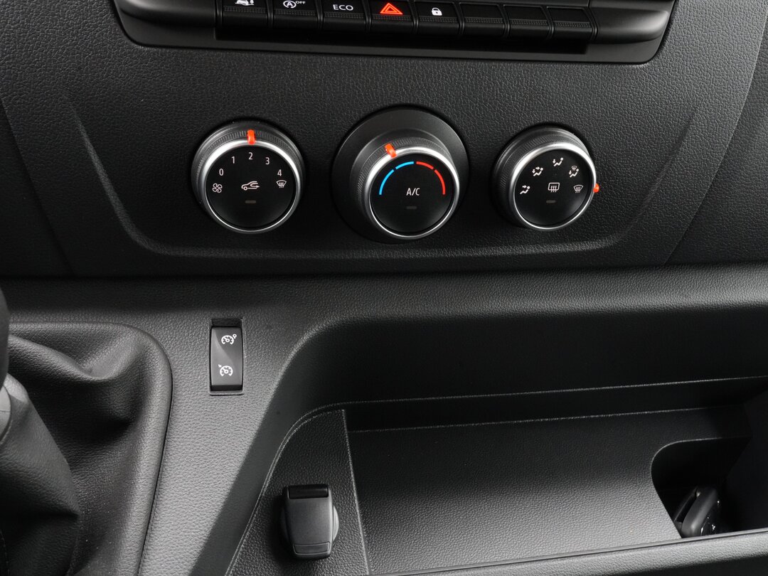 Other : Renault Master 165PK Caja frigorífica cerrada