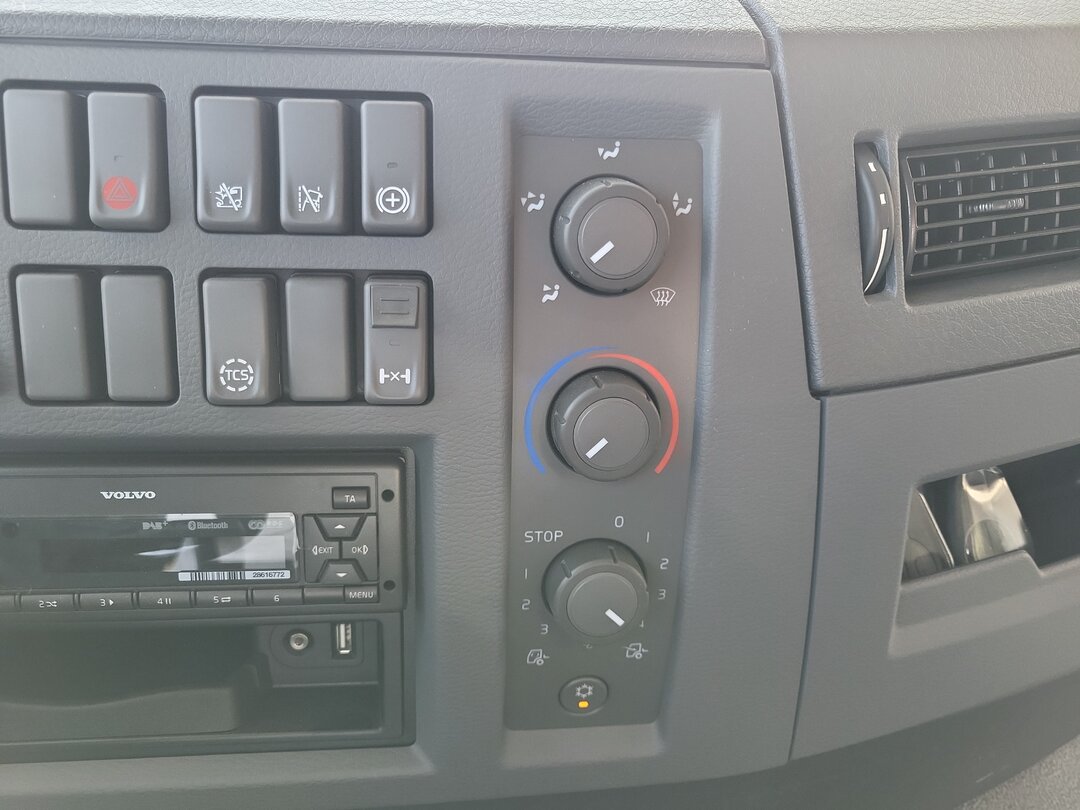 Other : Volvo FE 320 Fladvogne lastbiler