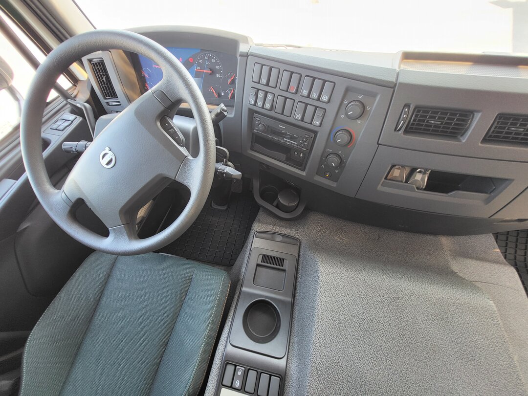 Other : Volvo FE 320 Fladvogne lastbiler