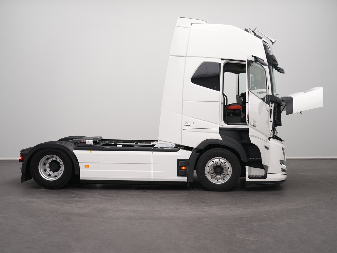 Other : Volvo FH16 780 Tractor