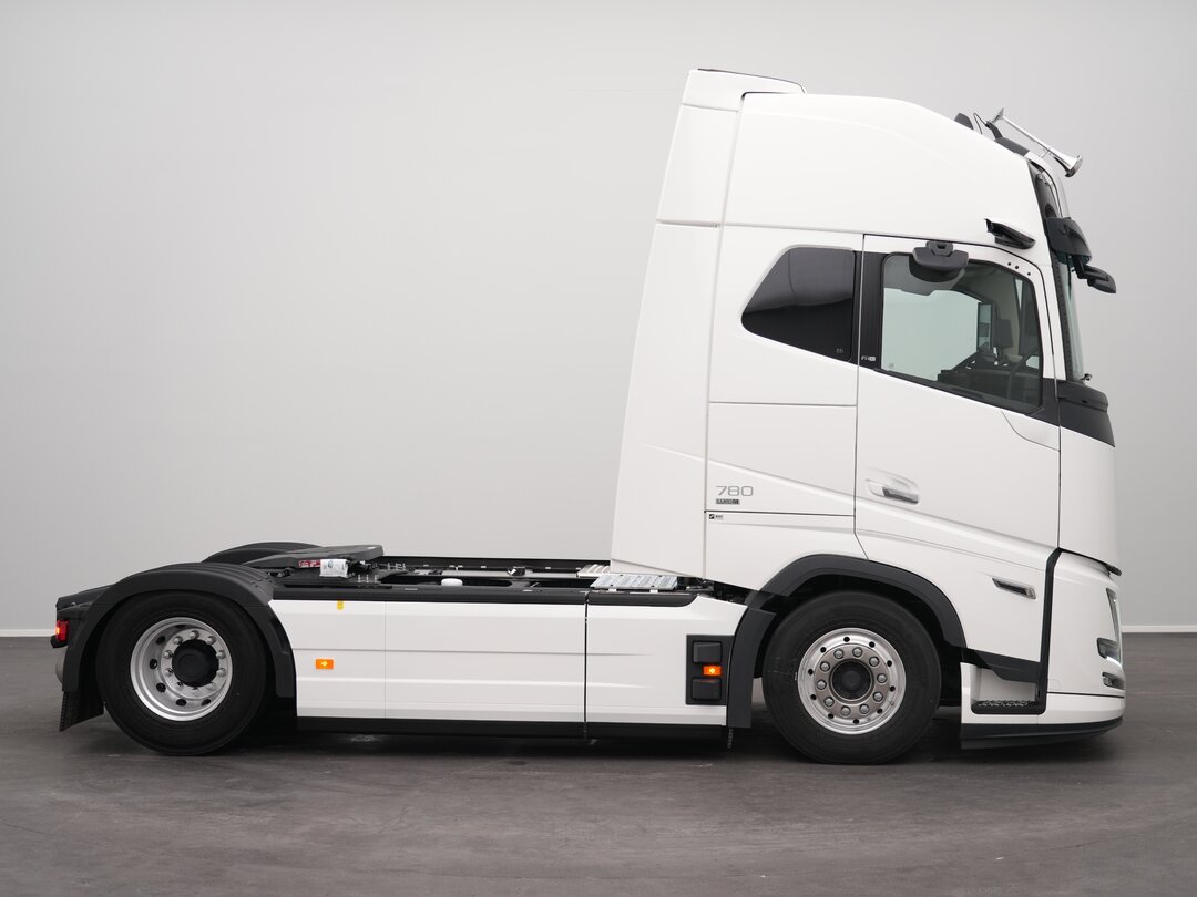 Other : Volvo FH16 780 Tractor