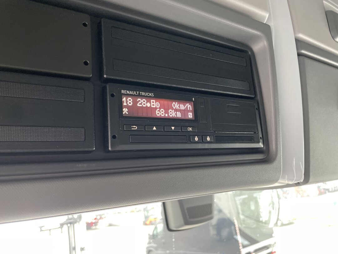 Other : Renault T 520 وحدات الجر