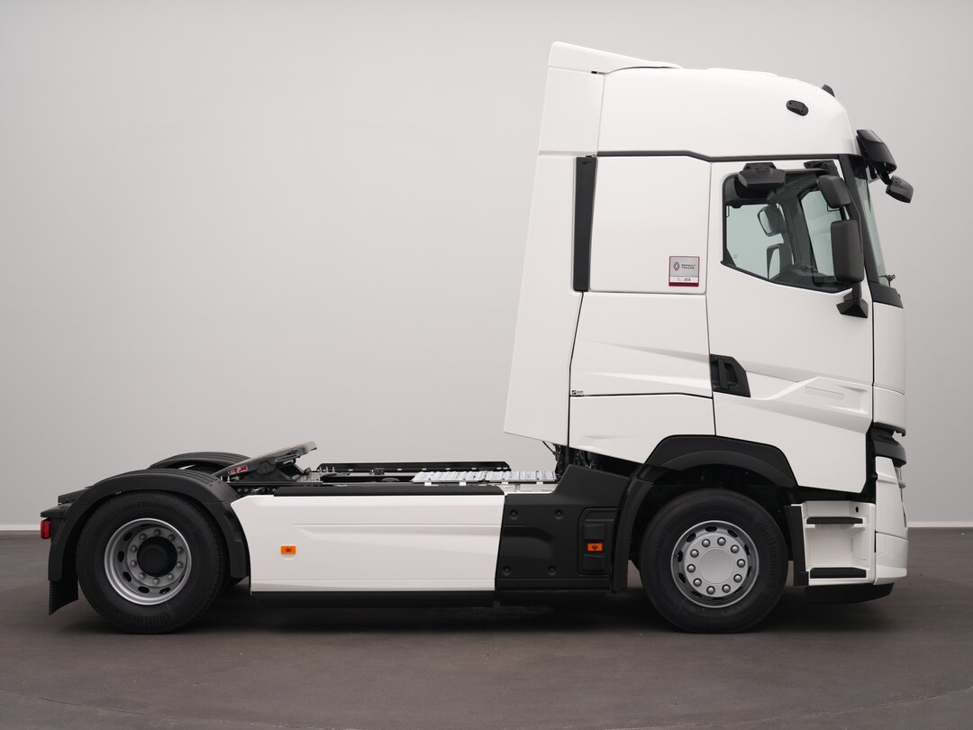 Other : Renault T 520 tegljač