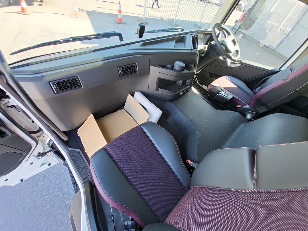 Other : Volvo FMX 420 شاحنة قلاب