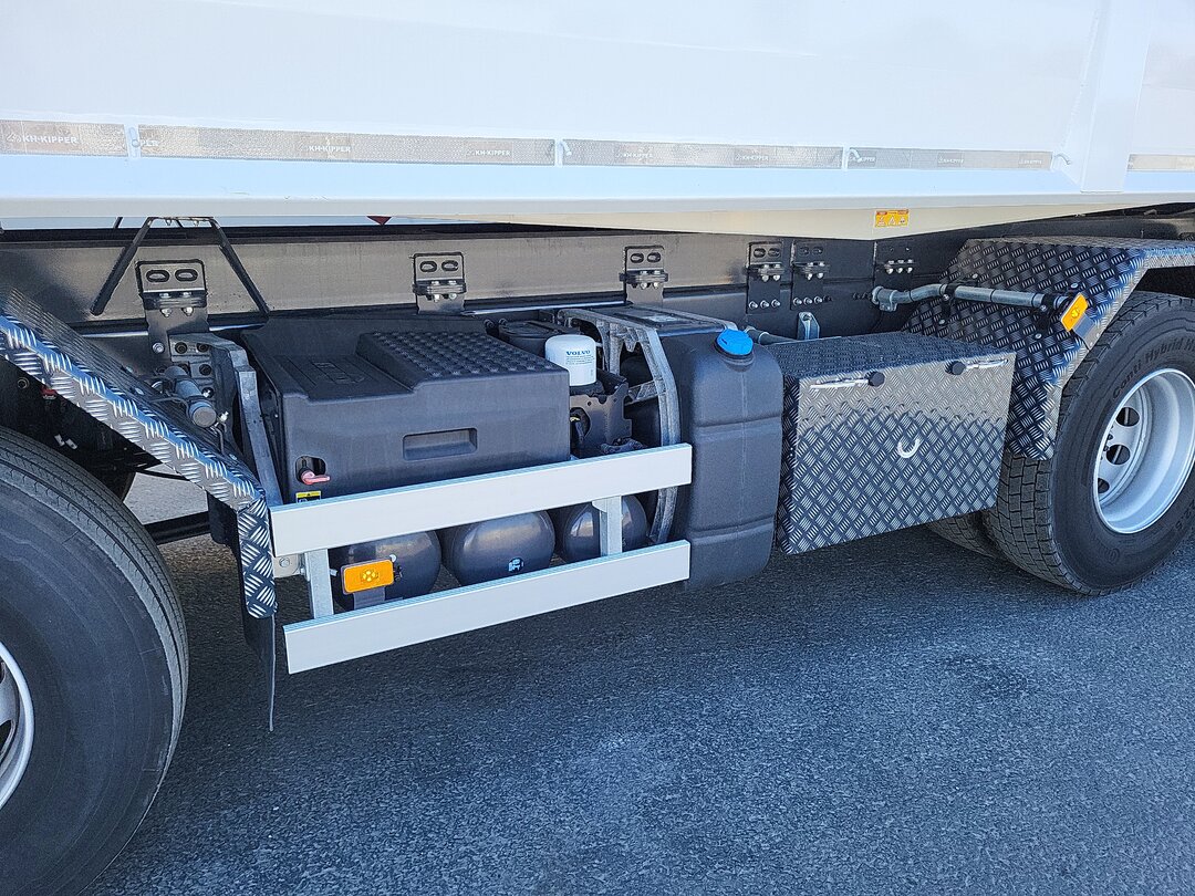 Other : Volvo FMX 420 شاحنة قلاب