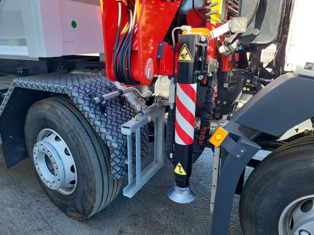 Other : Volvo FMX 420 شاحنة قلاب