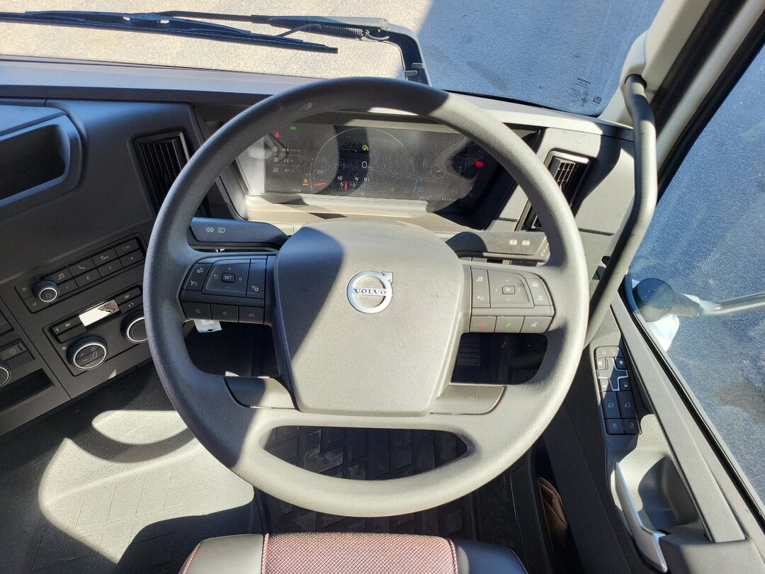 Other : Volvo FMX 420 شاحنة قلاب