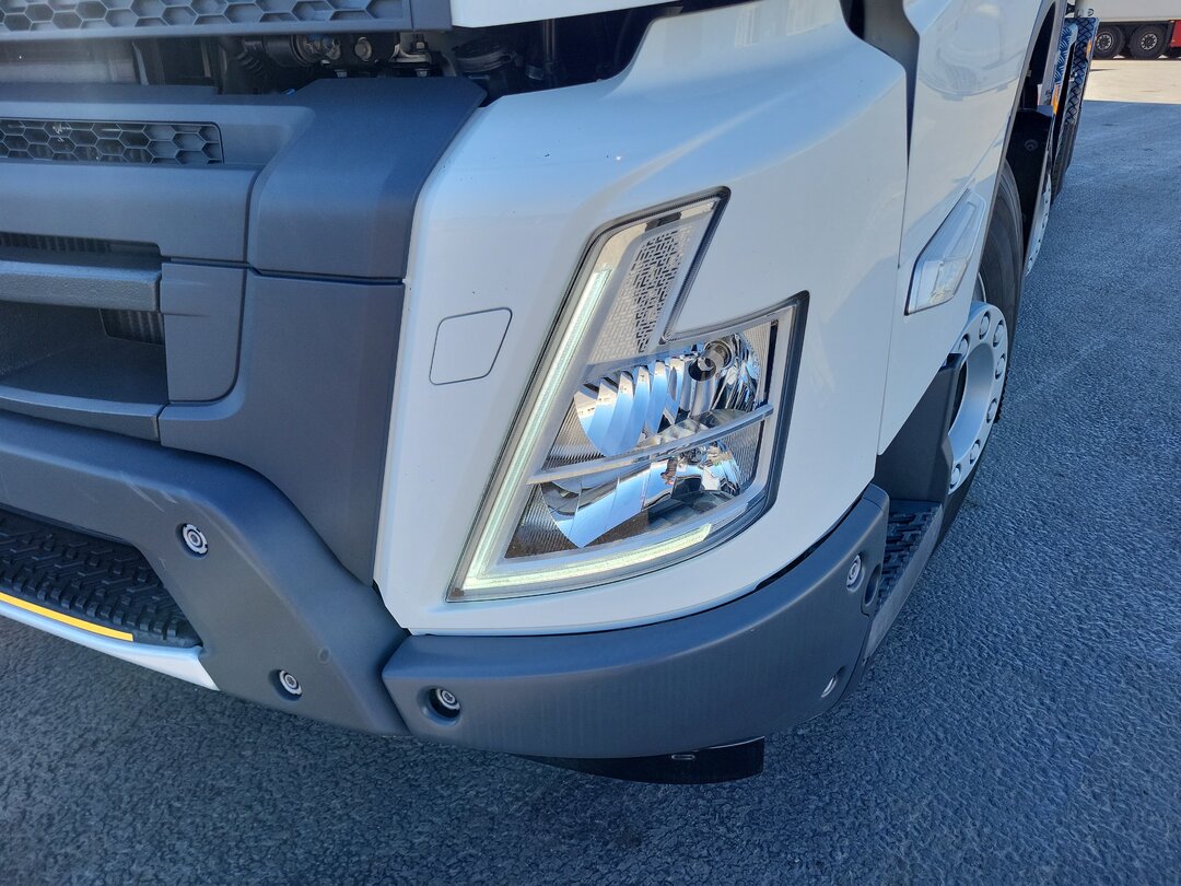 Other : Volvo FMX 420 شاحنة قلاب