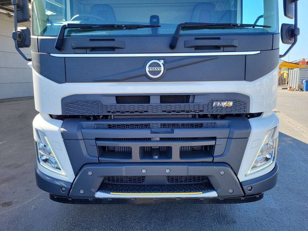 Other : Volvo FMX 420 شاحنة قلاب