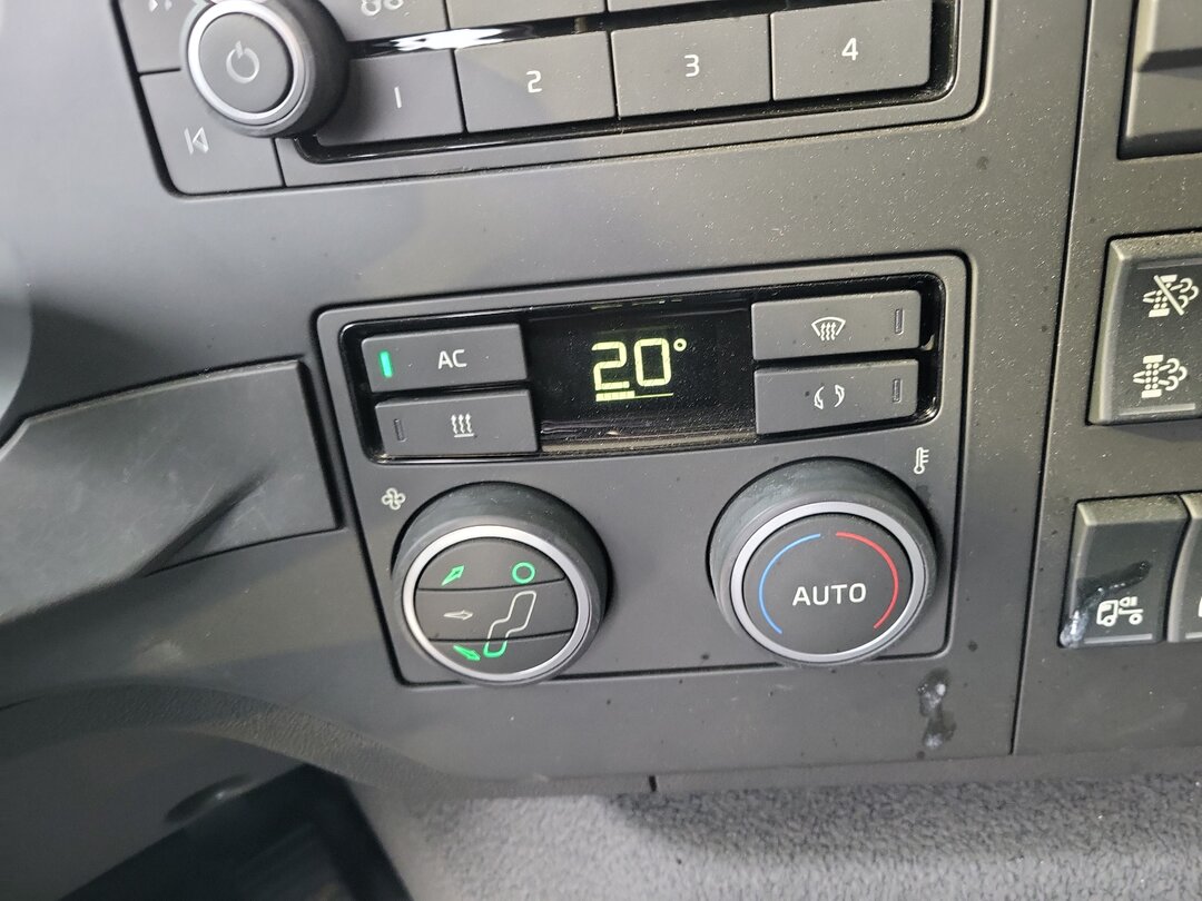 Other : Volvo FMX 500 Caja abierta