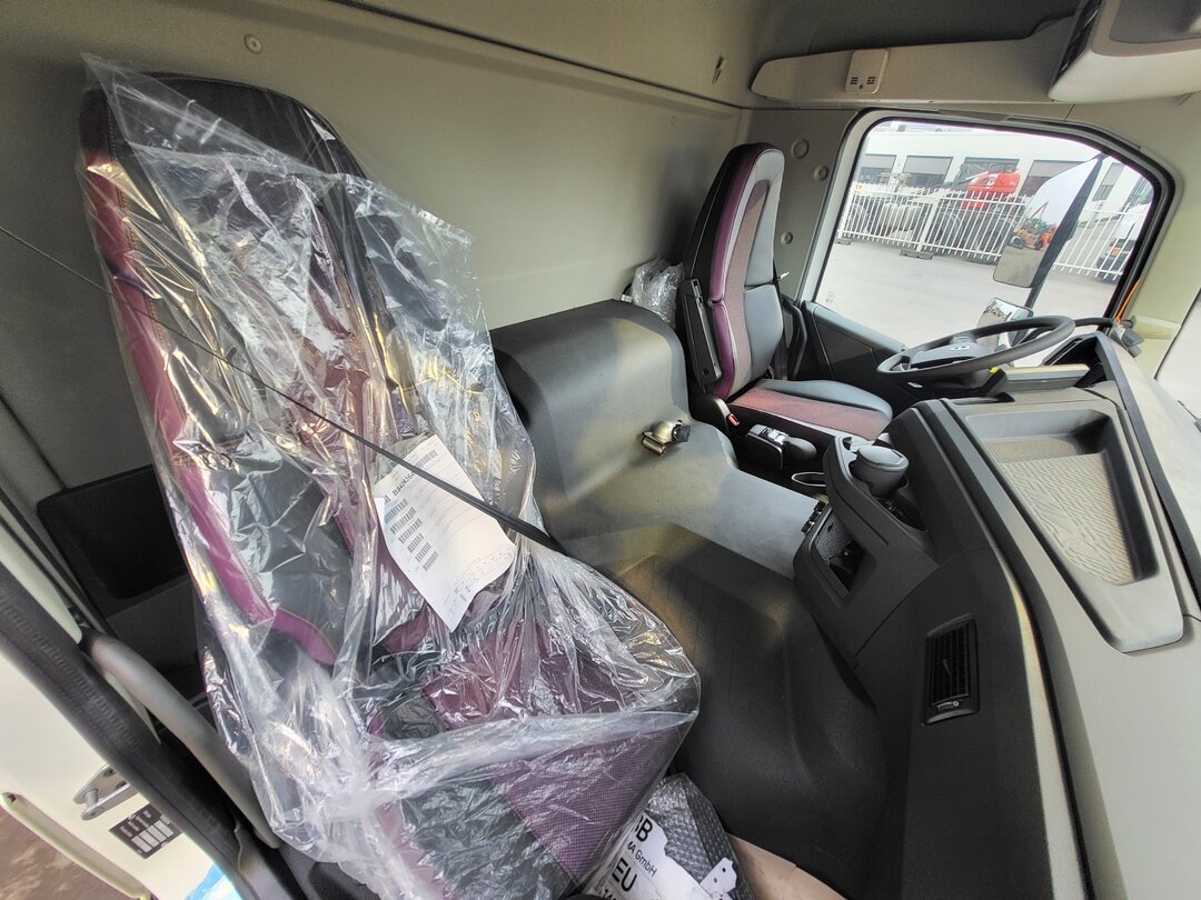 Other : Volvo FMX 500 Caja abierta