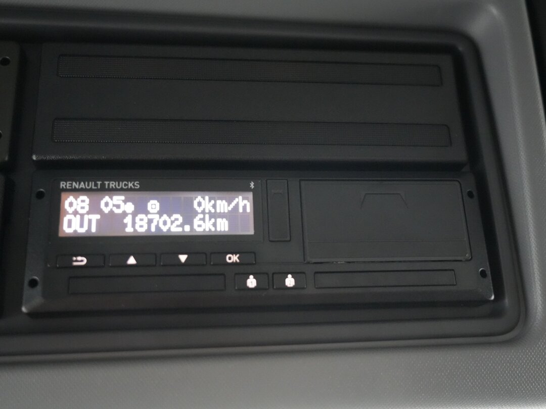 Other : Renault T 480 tegljač
