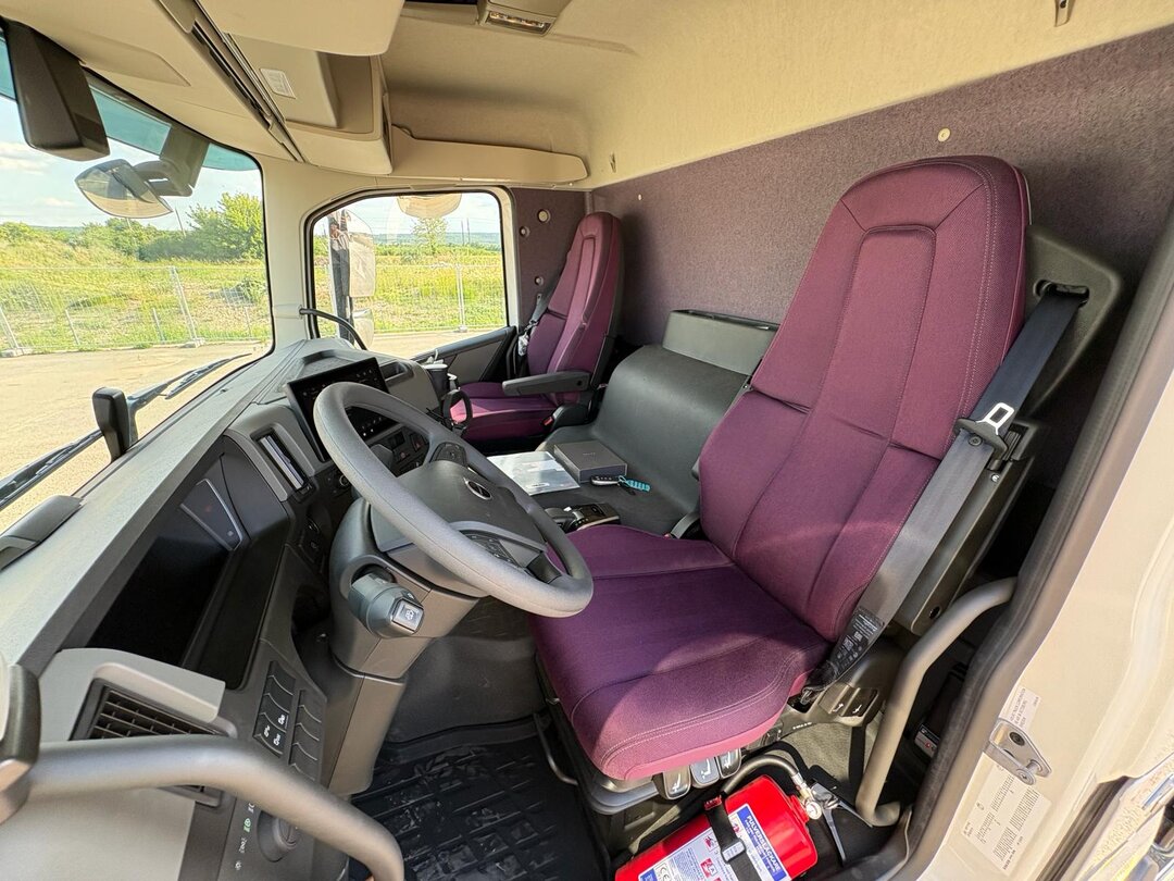 Other : Volvo FM 420 شاحنات مسطحة