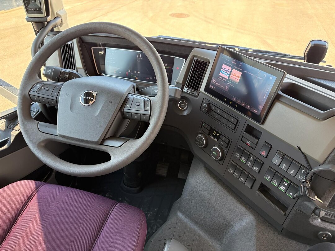 Other : Volvo FM 420 شاحنات مسطحة