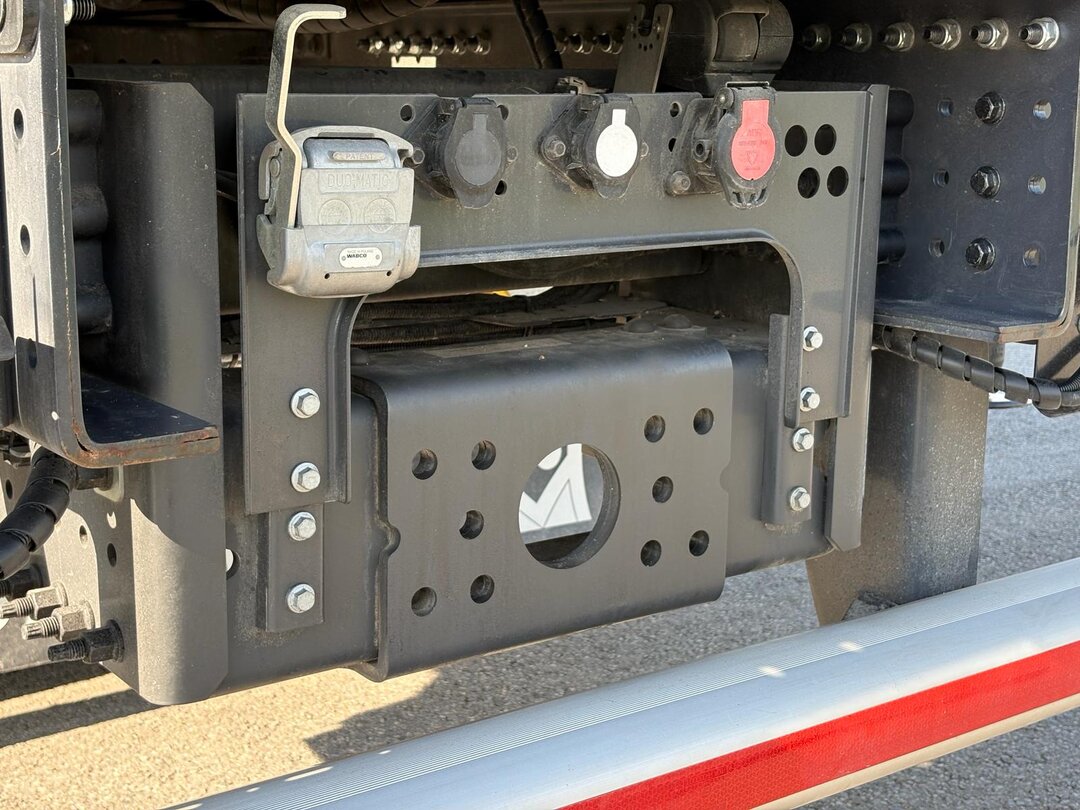 Other : Volvo FM 420 شاحنات مسطحة