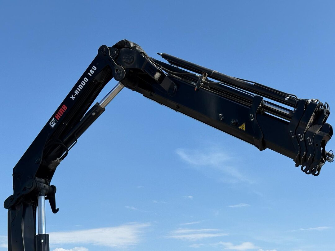 Other : Volvo FM 420 شاحنات مسطحة