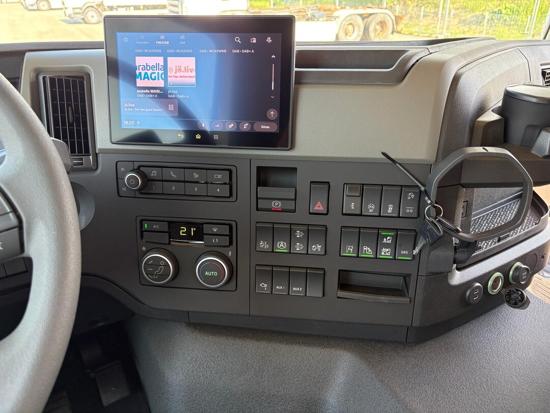 Other : Volvo FM 420 شاحنات مسطحة