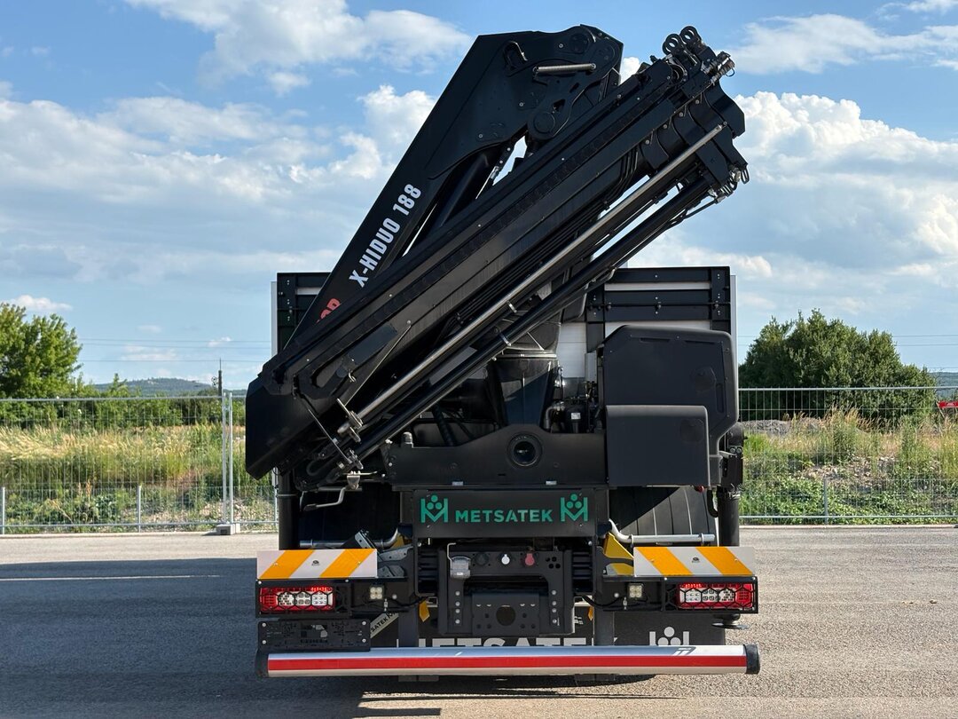 Other : Volvo FM 420 شاحنات مسطحة