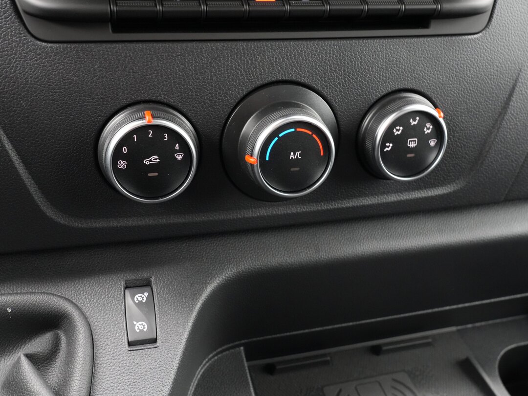 Other : Renault Master 165PK Containere pentru
