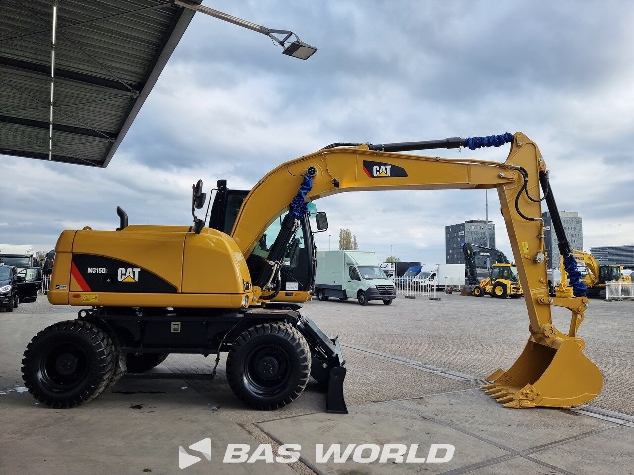 Other : Caterpillar Gravemaskine på hjul