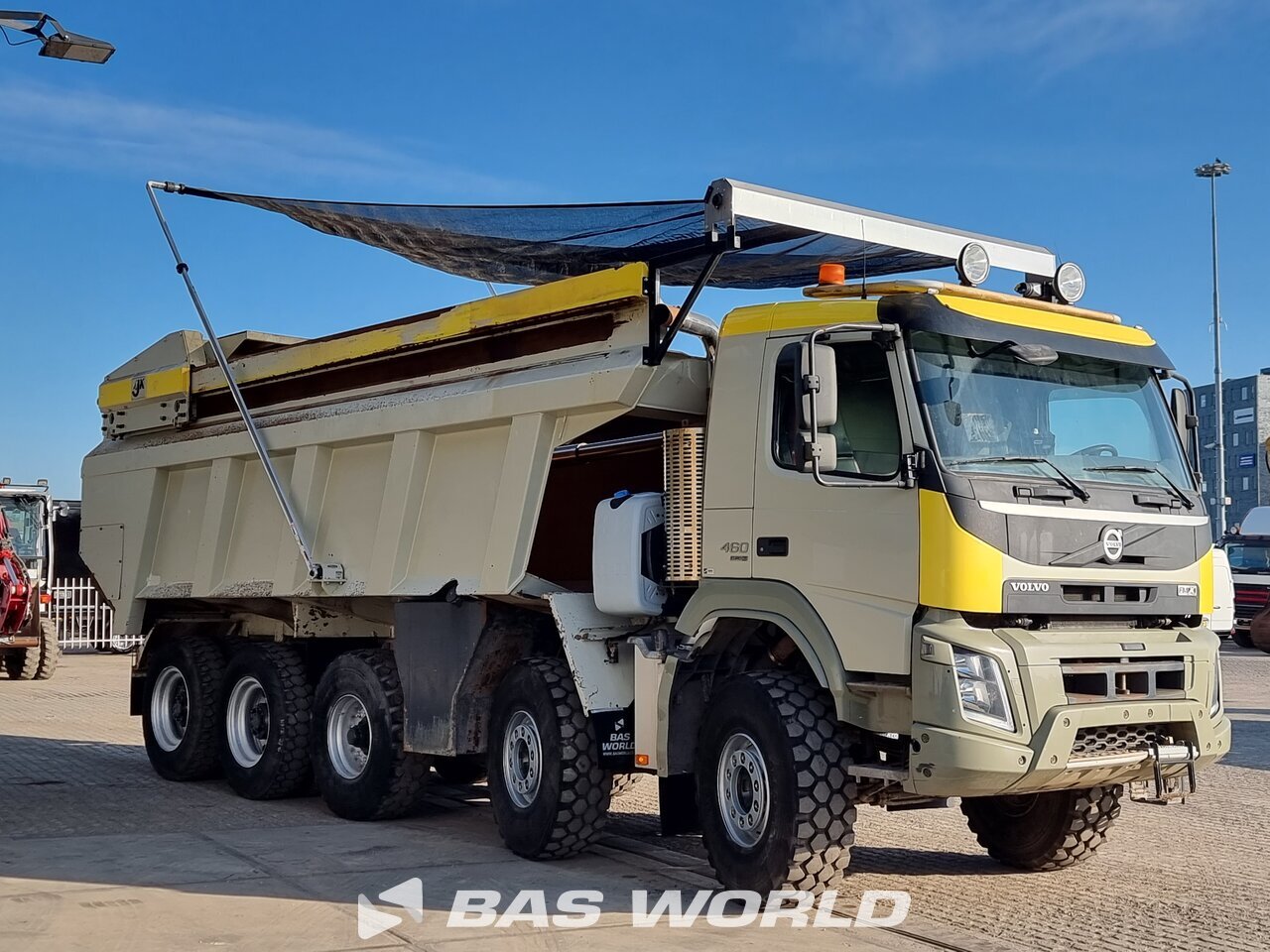 Front right : Volvo FMX 460 10X4 AJK Pusher Kippiautot kuorma-auto