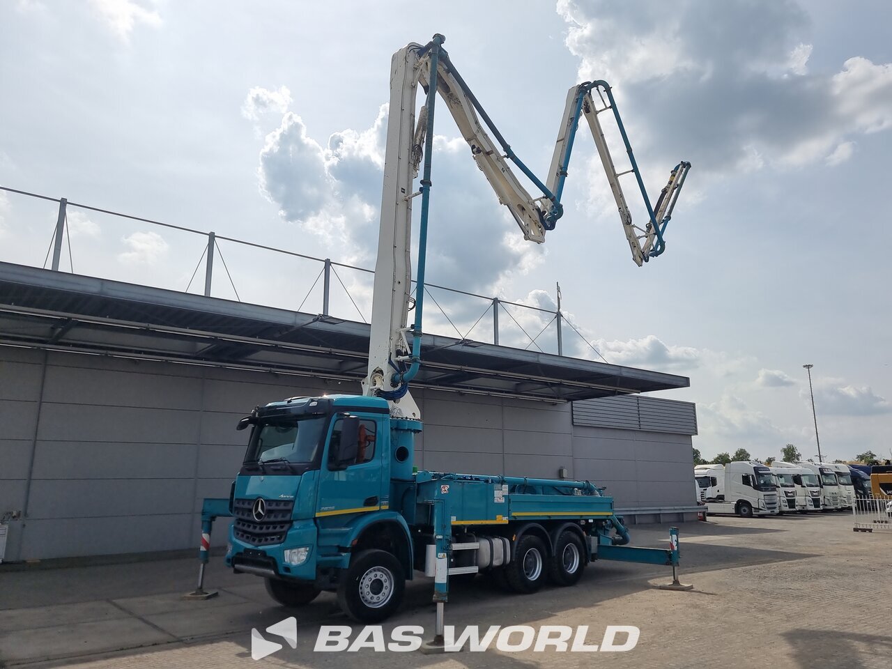 Other : Mercedes Arocs 2836 6X4 Sermac Type: 5Z33. SCL 150 AHP Betonipumppu