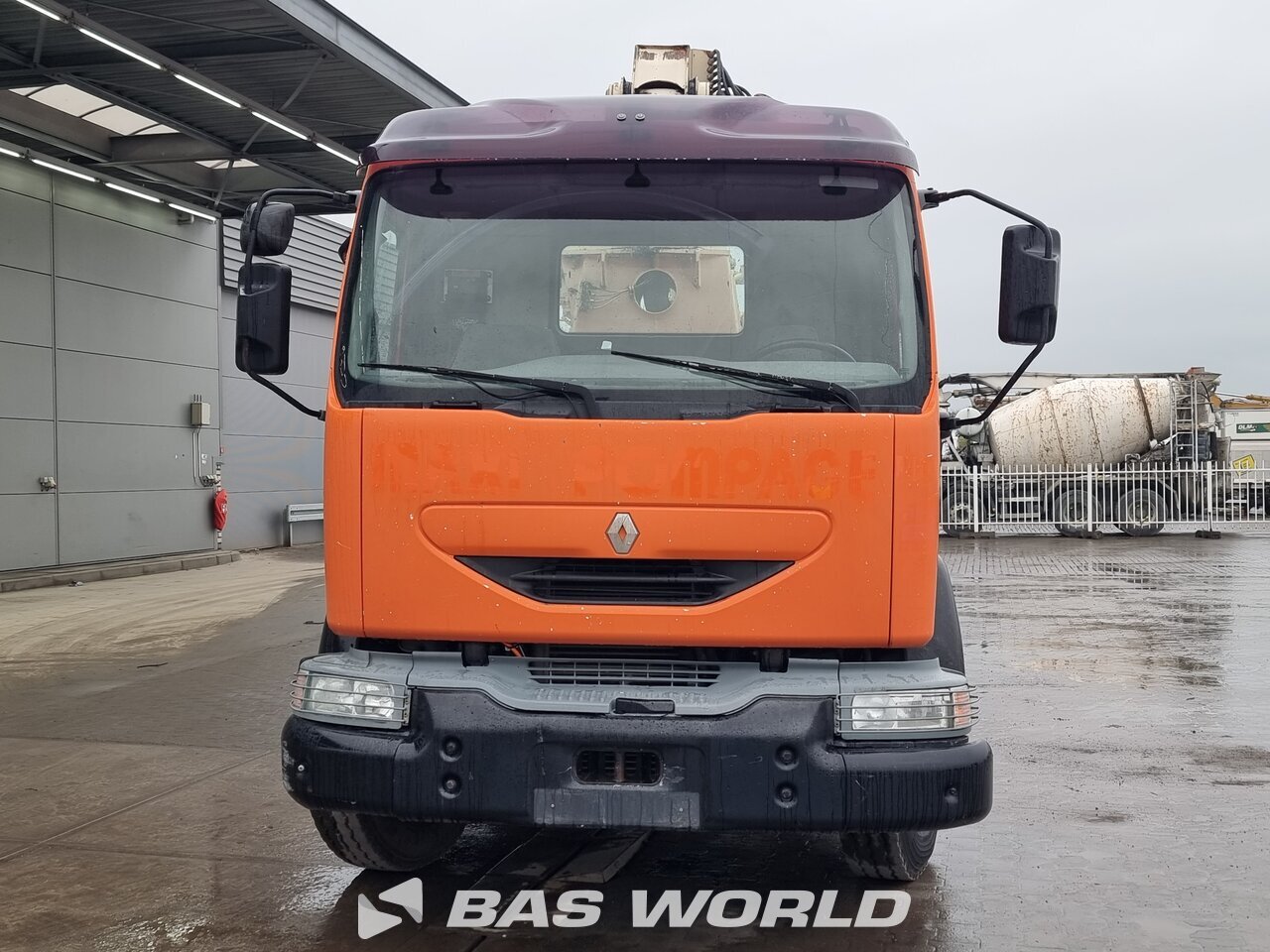 Other : Renault Midlum 210 4X2 Mecbo Type: AUT P4.65/18.3 Mecbo Type: M3-18/100-Citypump Betonpumpe